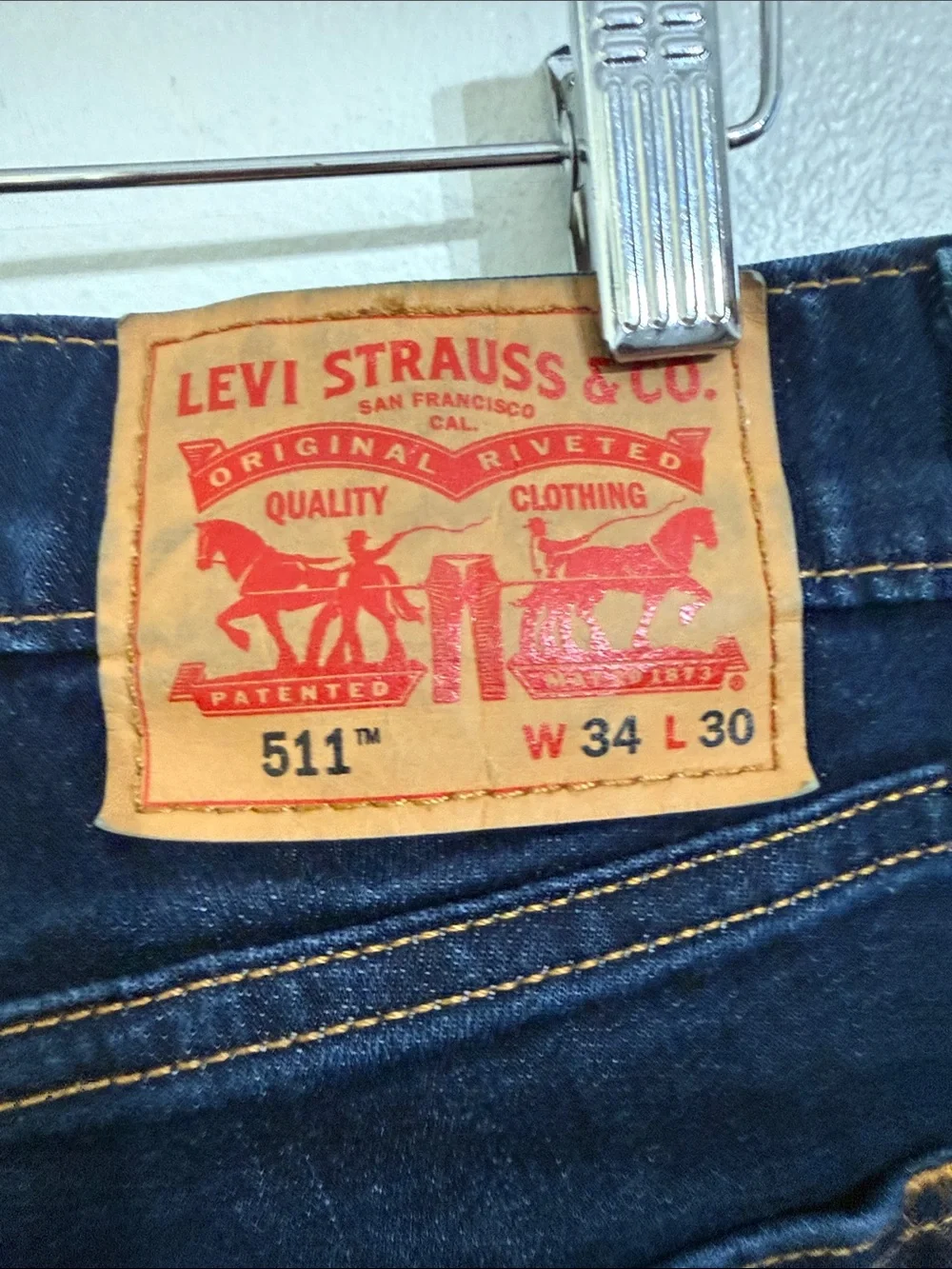 LEVI’S 511 Slim Fit Jeans Mens 34x30 Denim Dark Wash Classic Adult